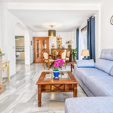 Castillo Sohail Townhouse Near The By Costarentals - Ref 101 Apartment *